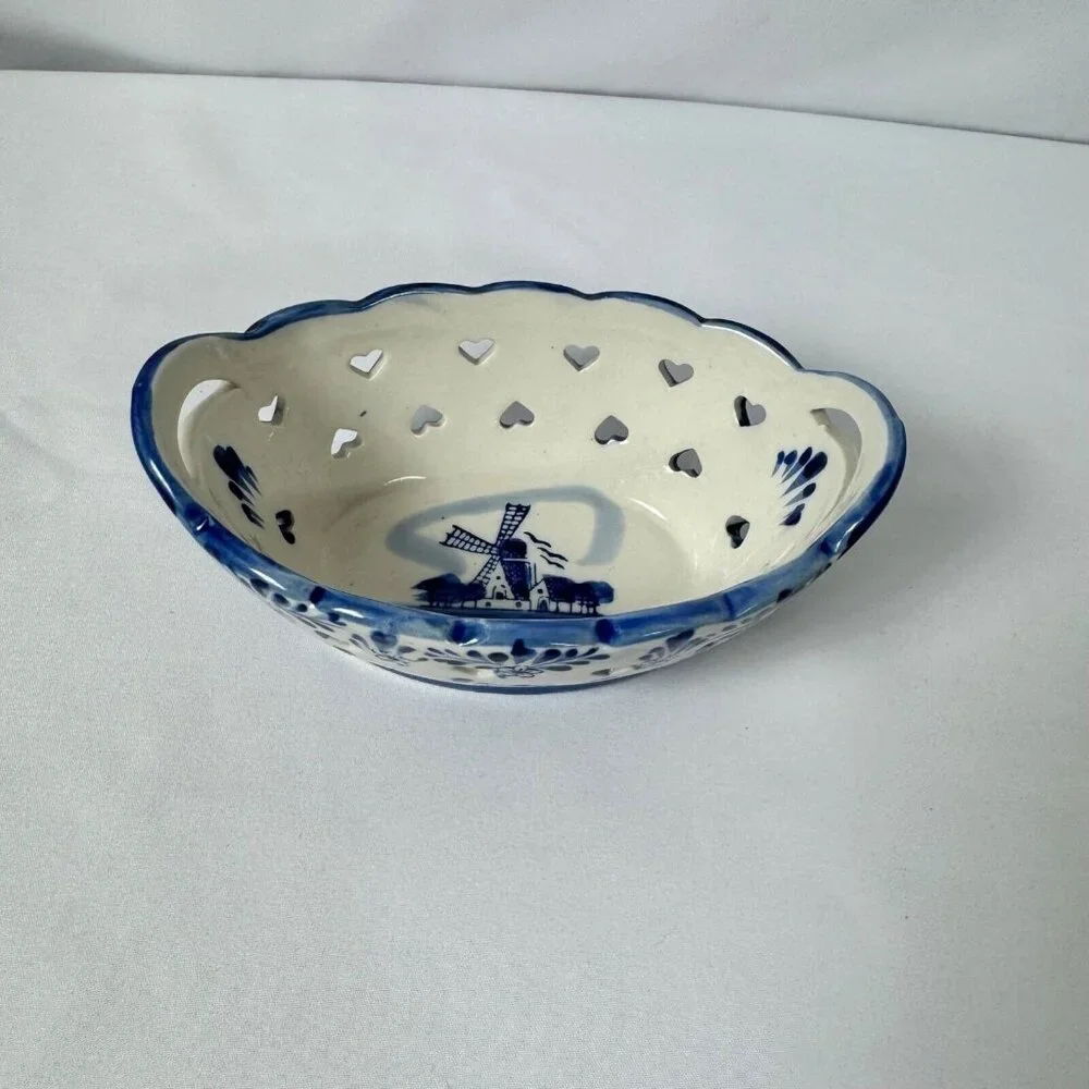 Small‎ Delft Blue Ceramic Basket Trinket Dish Windmill Hearts Holland Cobalt